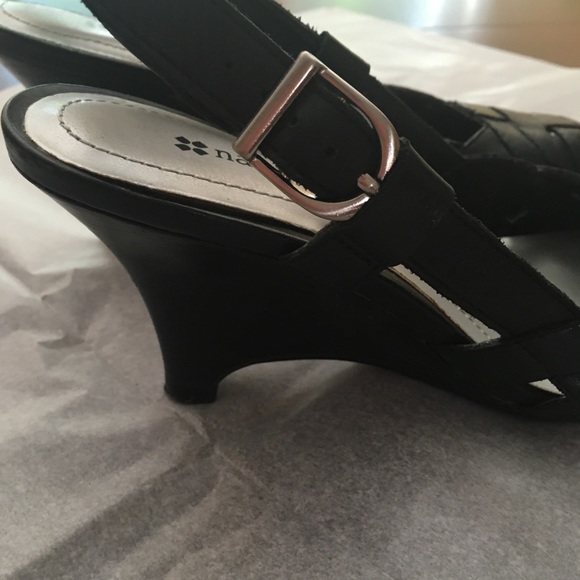 Sandals - Picture 4 of 5